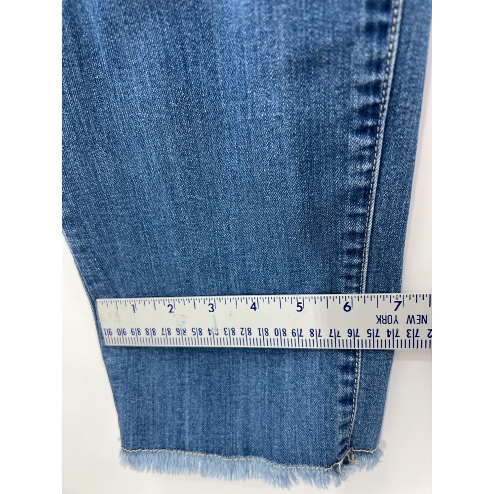 Seven7 Premium Floral Bird Embroidered Tapered Jeans 14 Medium Wash Frayed Hem - Picture 7 of 10